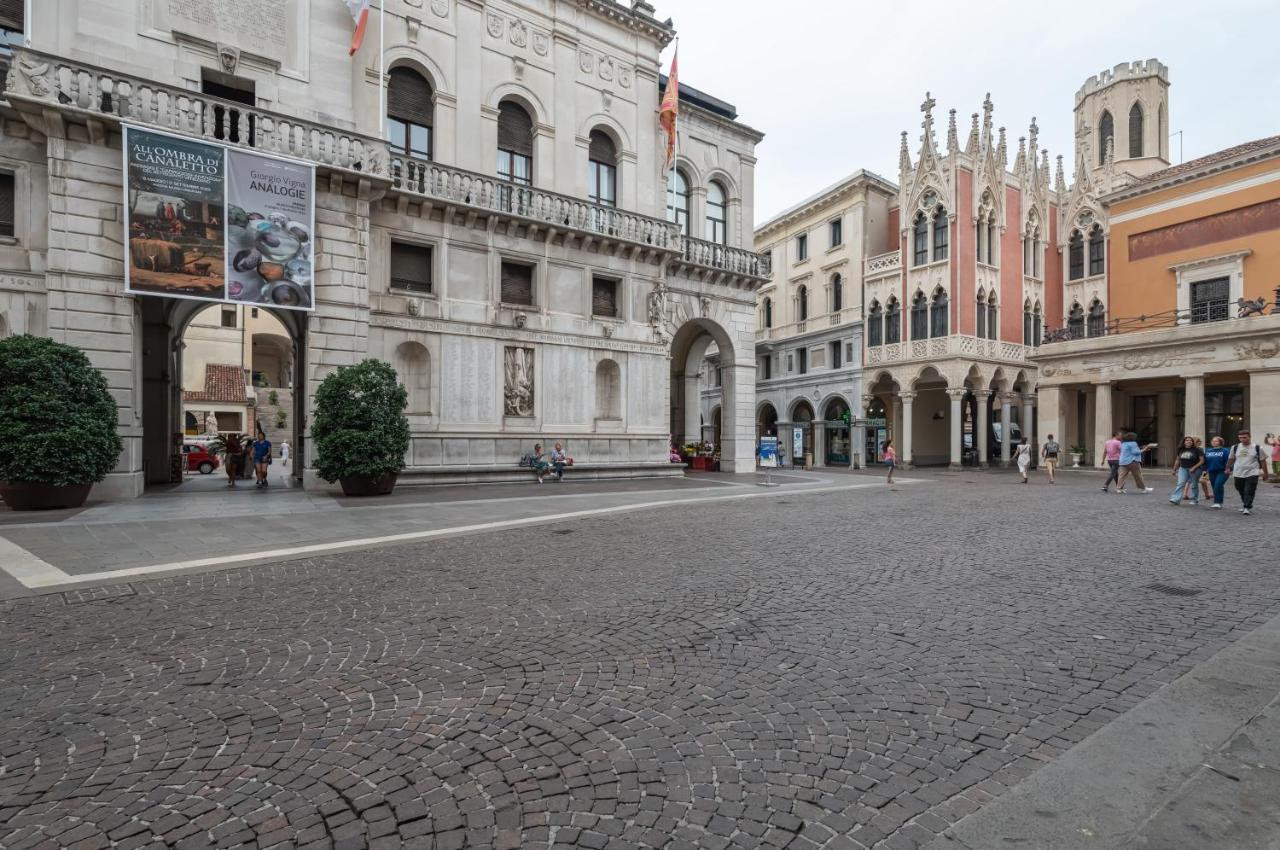 - Piazza Dei Signori Flats *