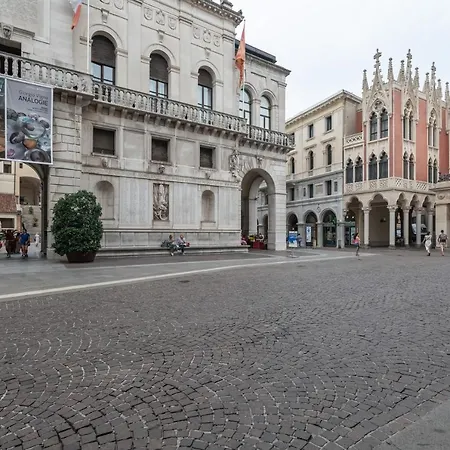 Padova - Piazza Dei Signori Central Flats Extérieur photo